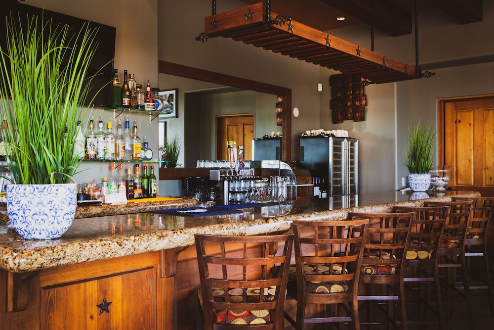 Inn at Eagle Mountain 27/32