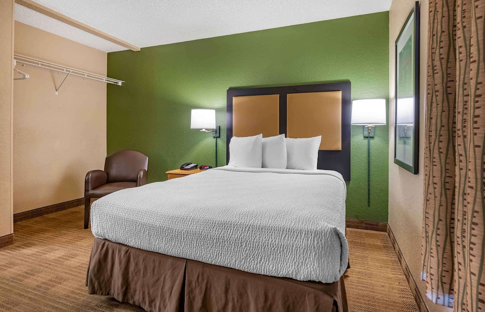 Extended Stay America Suites Orlando Altamonte Springs 27/58
