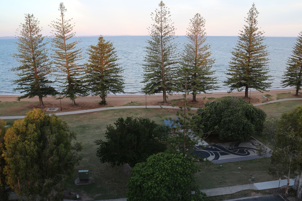 SCARBOROUGH BEACH RESORT 45/72