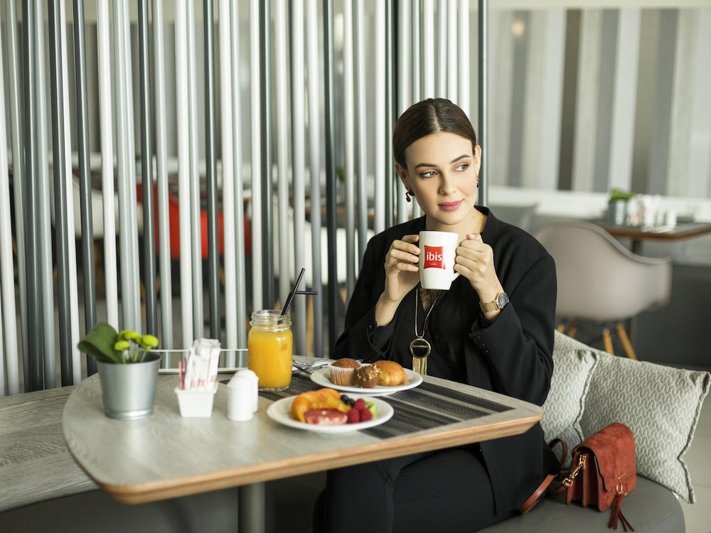 Ibis Casablanca Nearshore 11/73