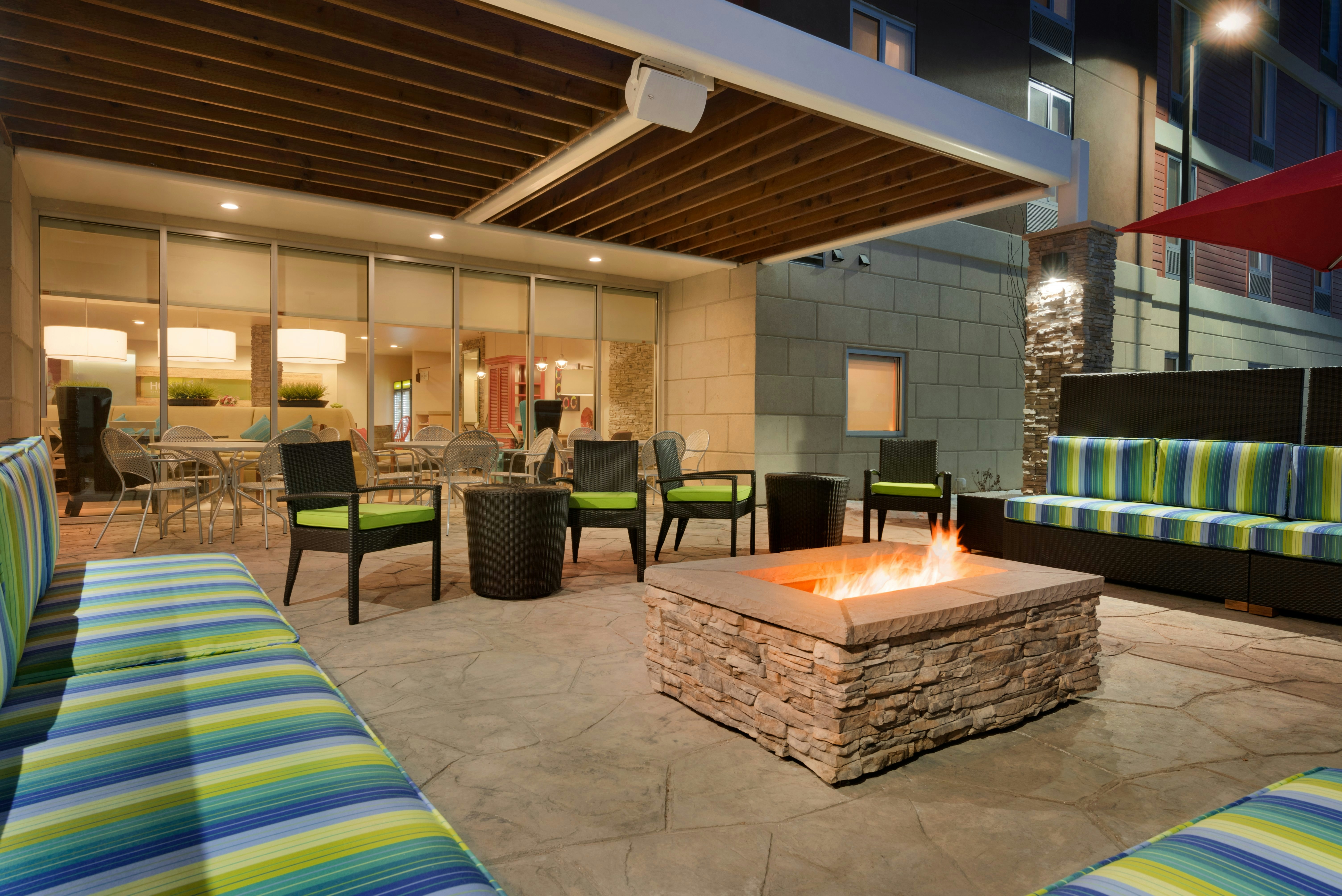 Home2 Suites by Hilton Anchorage/Midtown 40/62