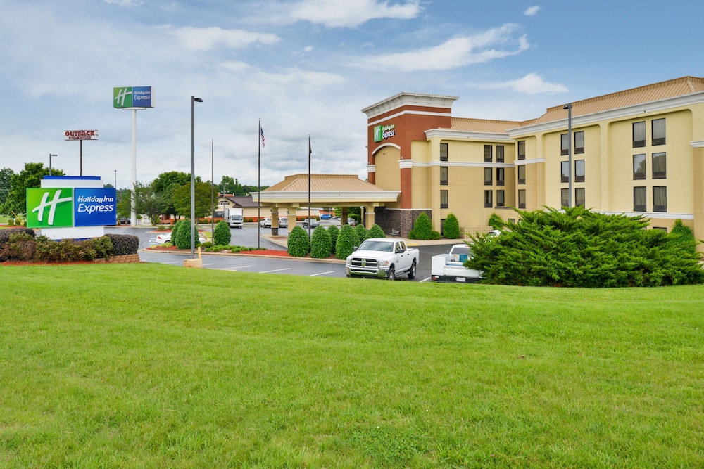 Holiday Inn Express Burlington 67/79