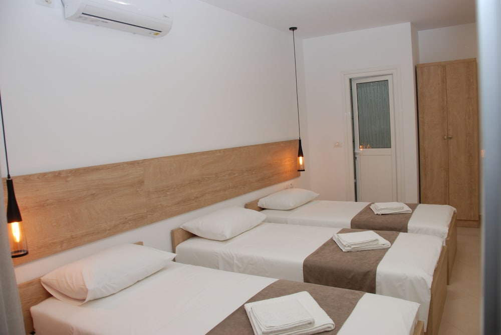 ROOM, TRIPLE, 3 BEDS, SEA VIEW, BALCONY