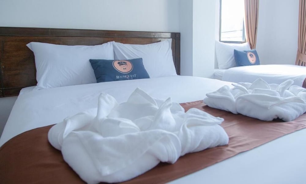 RoomQuest The Beach Kalim 27/36