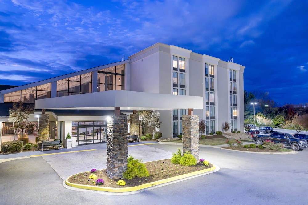 Candlewood Suites - Roanoke - Valley View, an IHG Hotel 2/50