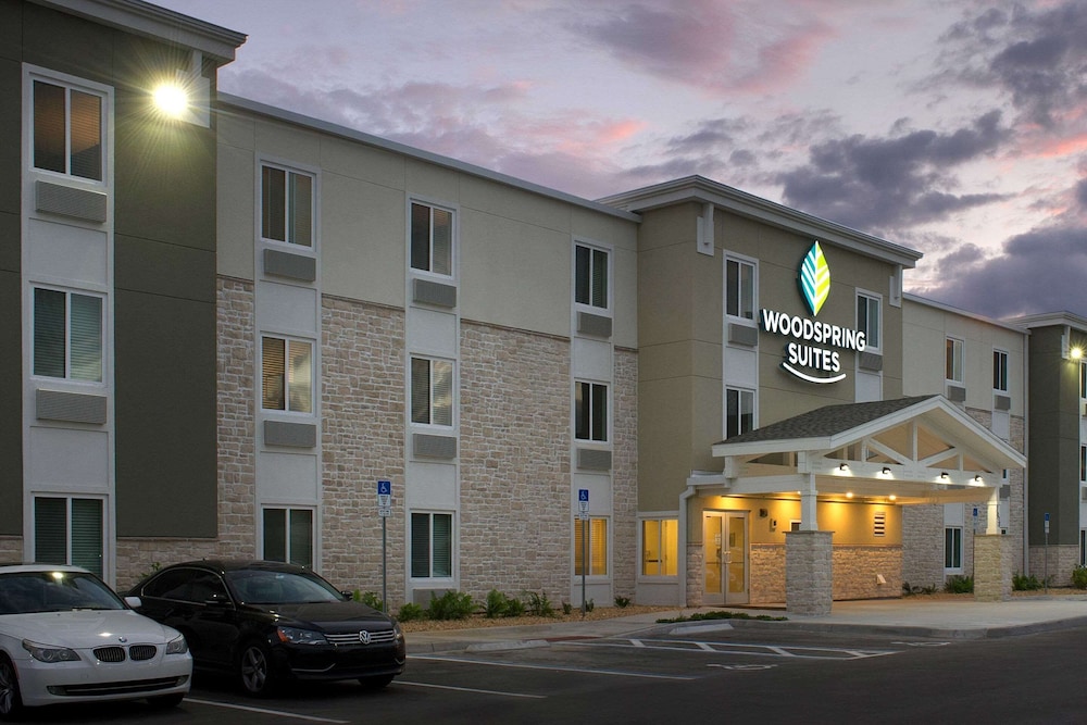 Extended Stay America - Select Suites Orlando - Airport 7/57
