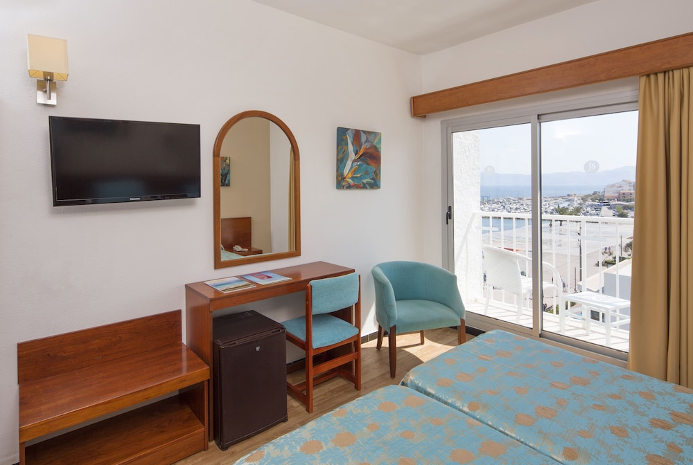 JS Miramar hotel 45/70