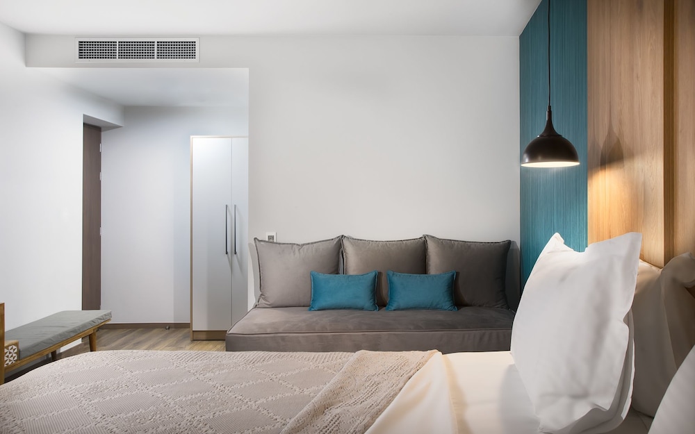 360 Degrees Pop Art Hotel 17/74