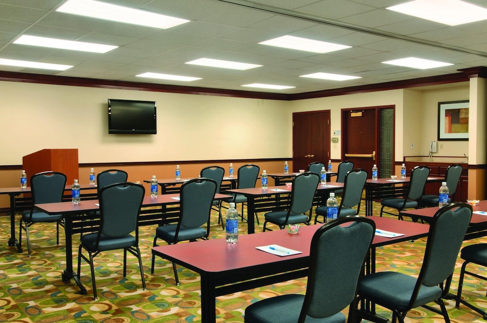 Hyatt House Parsippany/Whippany 62/71