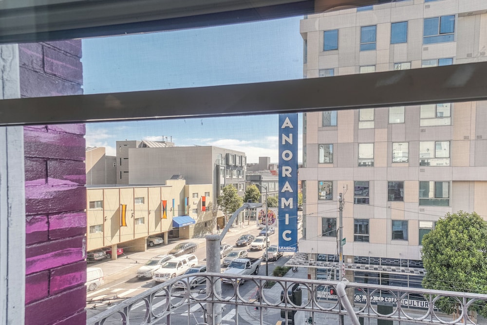 Ram s Hotel 12/50