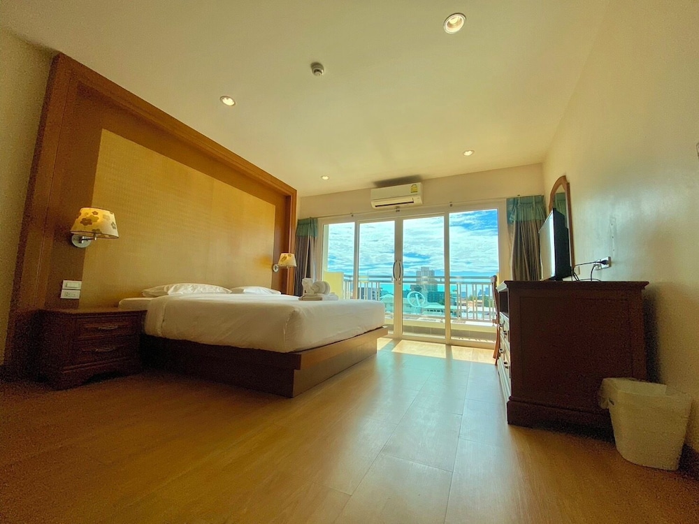 D Hotel Pattaya 10/40