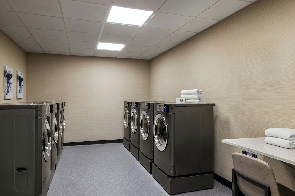 Residence Inn by Marriott Mechanicsburg 13/40