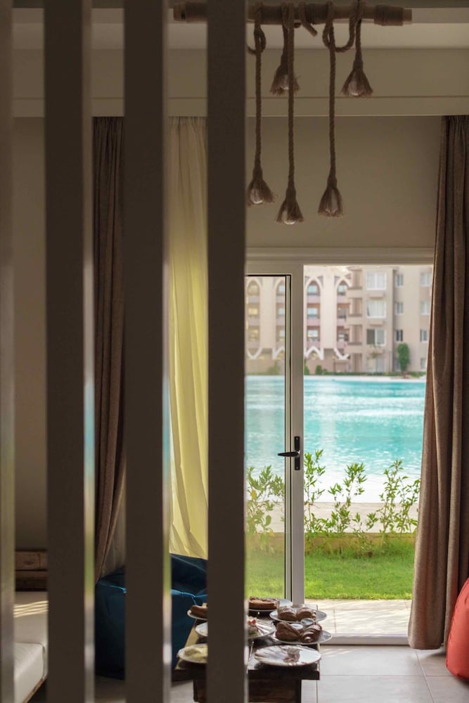Marom Port Said Resort & Beach 33/57