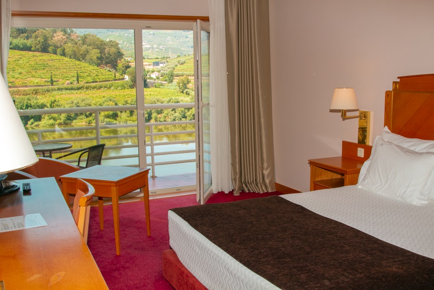 Room, Double Bed, River View