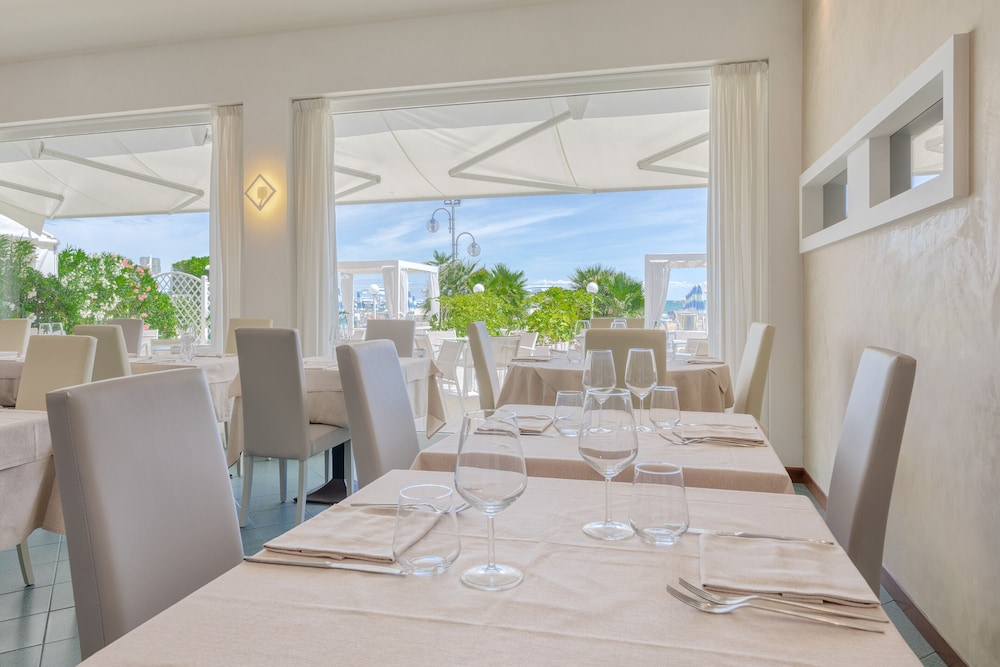Hotel Sanremo 43/55