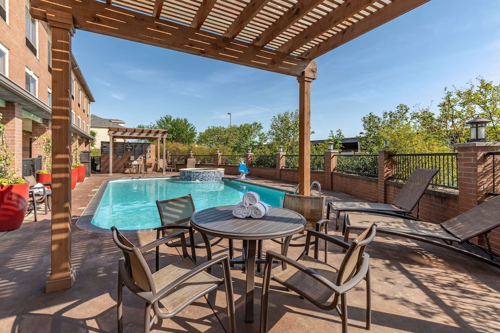 Best Western Plus DFW Airport Suites 4/43