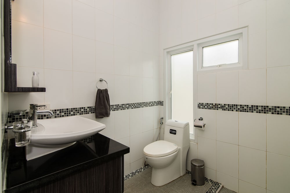 Hua Hin Pool Villa With 4 Bedrooms L27 46/50