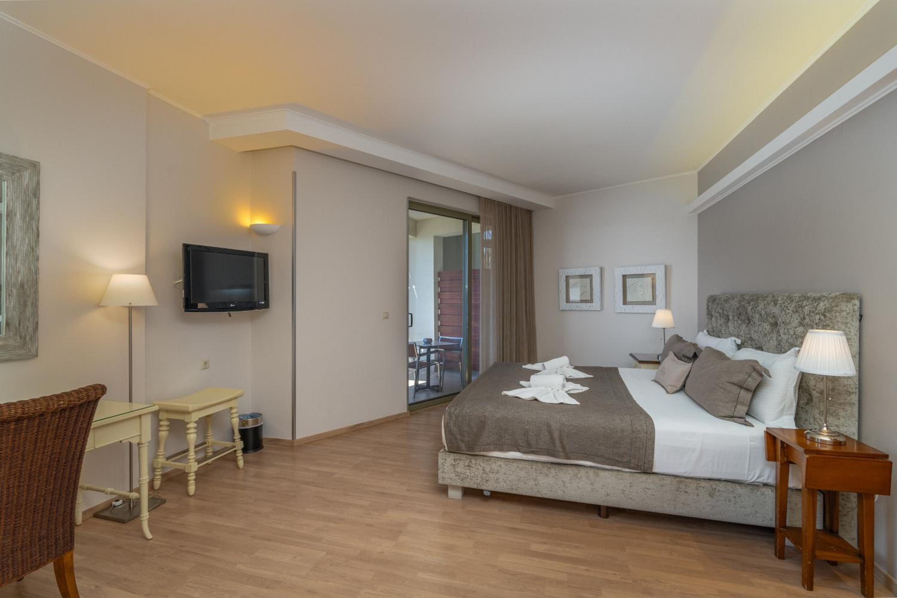 Deluxe, Double Bed, Sea View