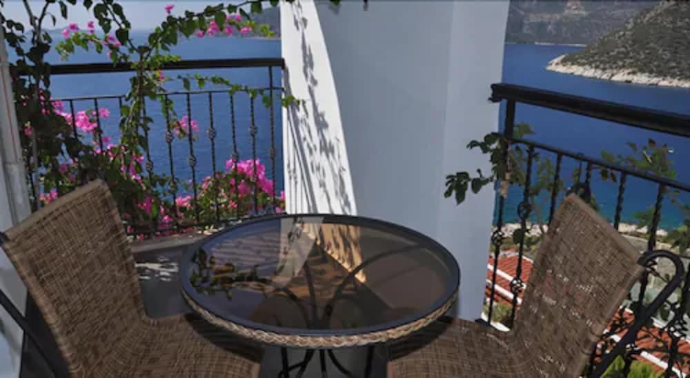 Kalamar Hotel 45/50