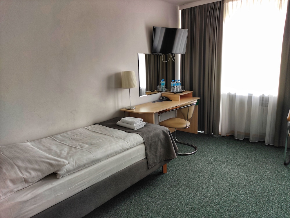 Logos Hotel Warsaw 6/75