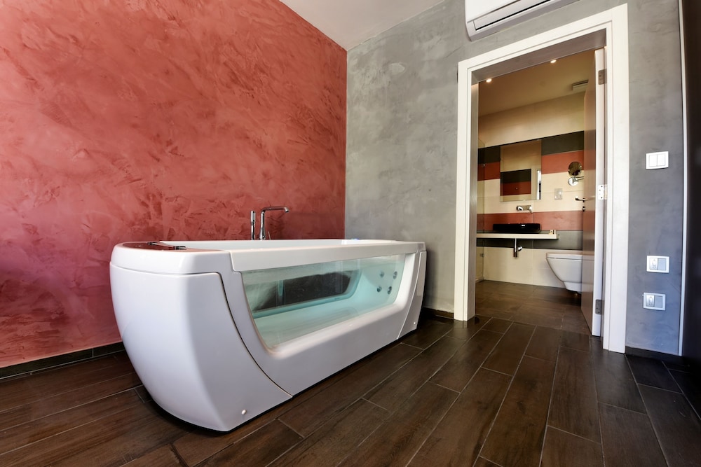 Quaint Boutique Hotel Sannat 38/56