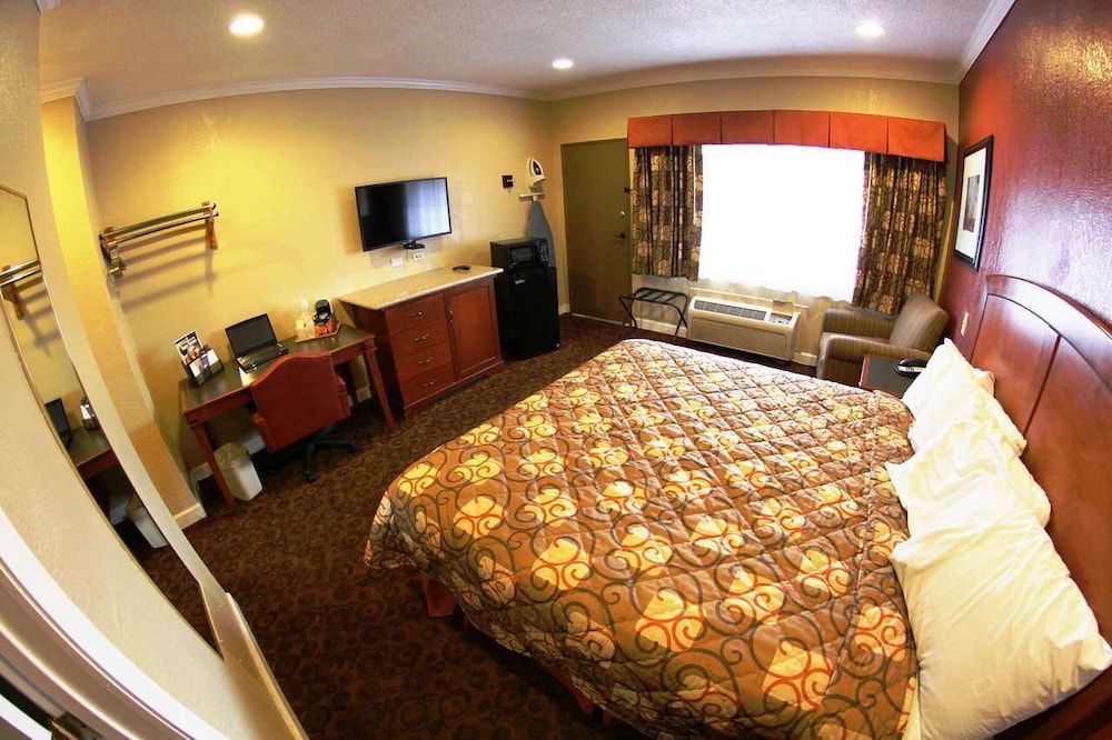 Budget Inn of Hayward 16/68