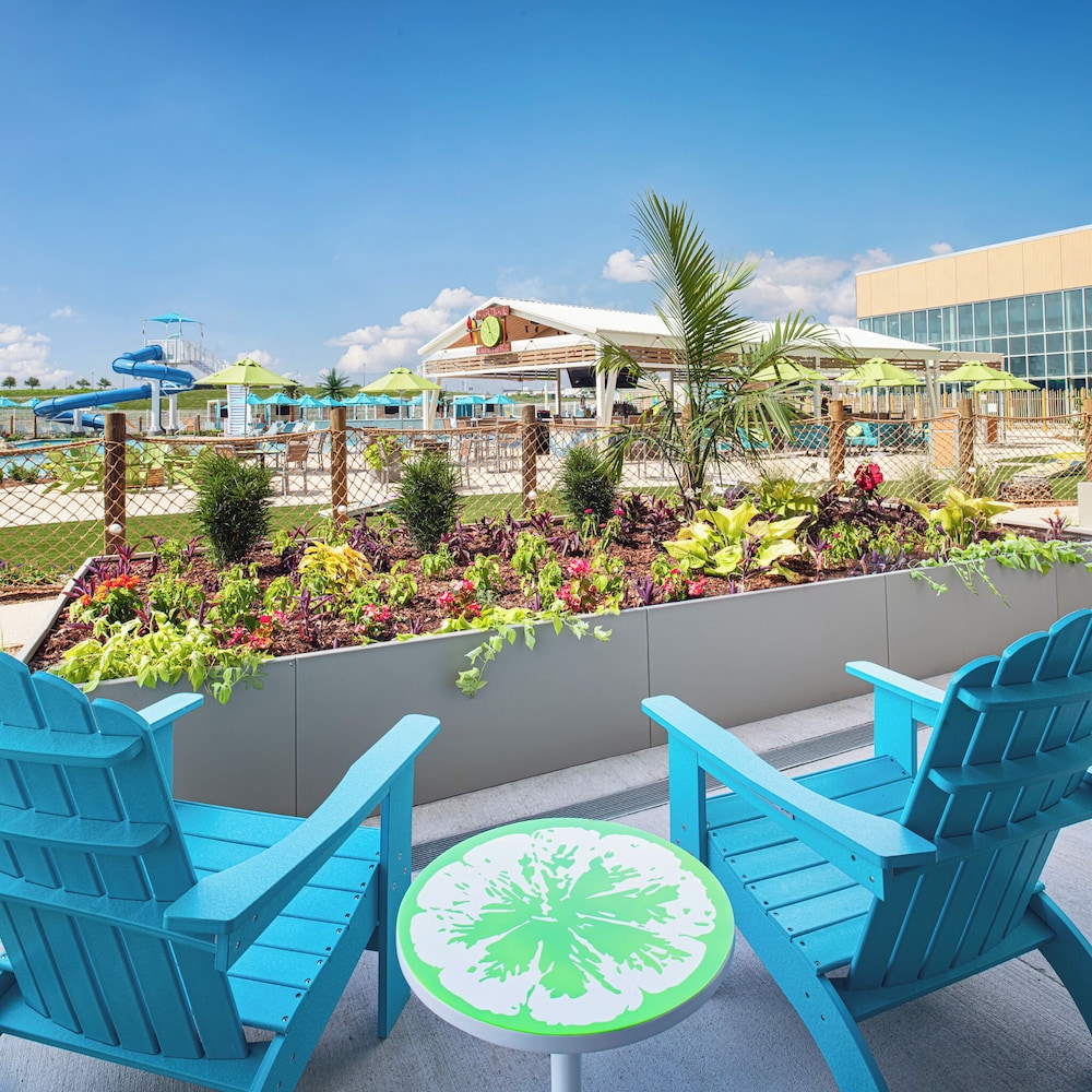 Margaritaville Hotel Kansas City 33/52