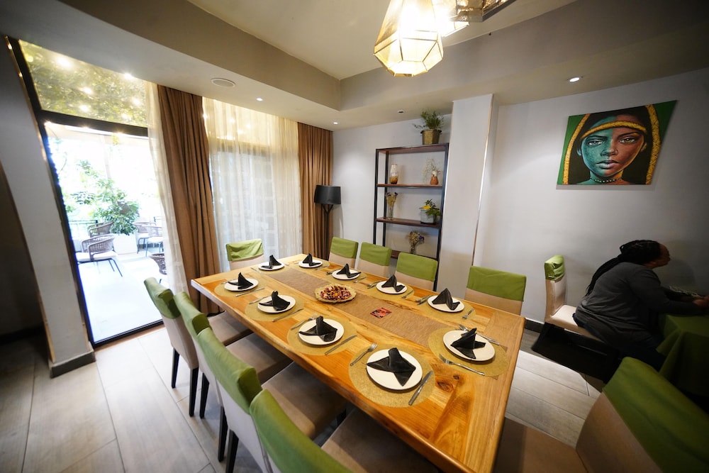 Mado Hotel 58/66
