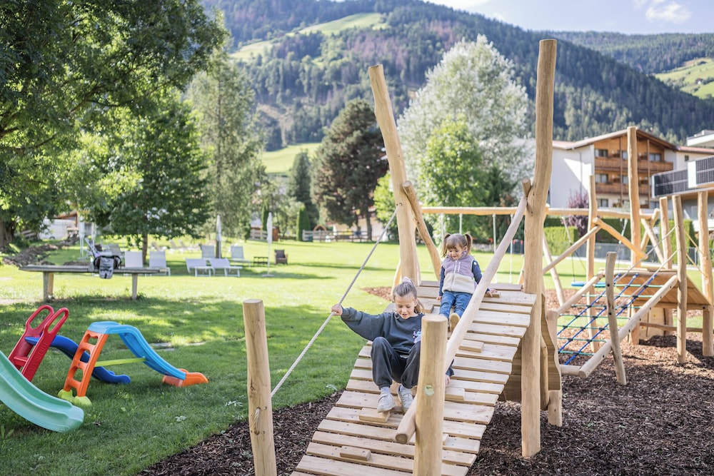 Wirtshaushotel Alpenrose 38/47