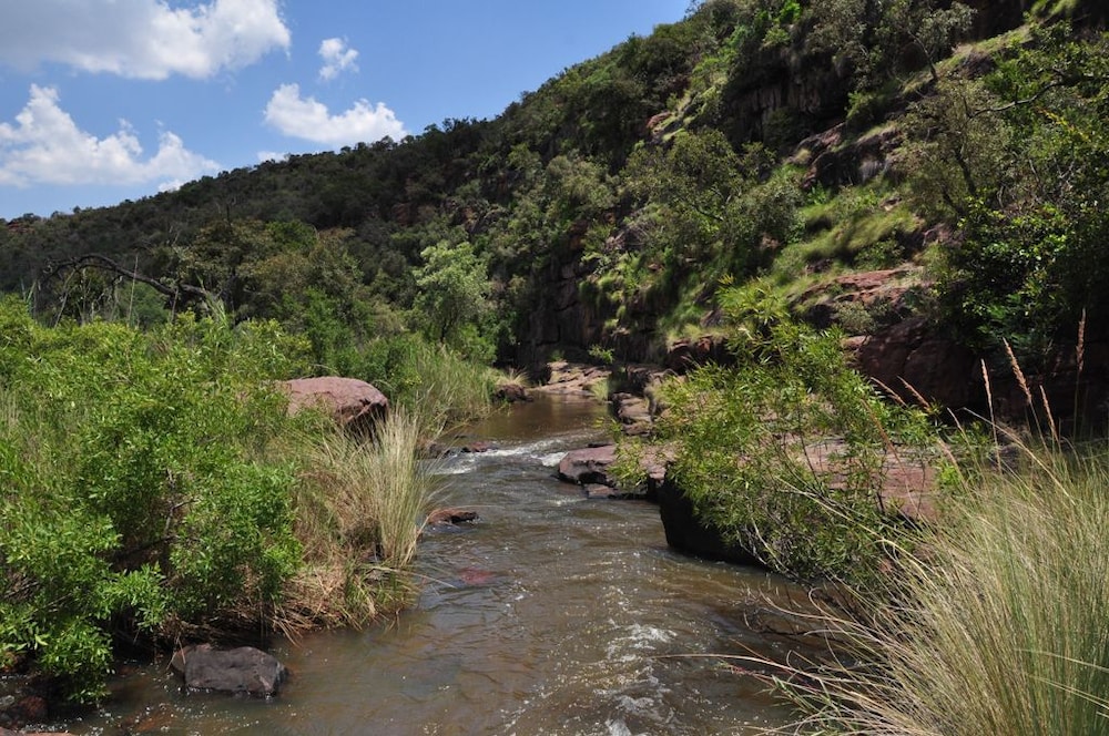 Ezemvelo Nature Reserve 6/20