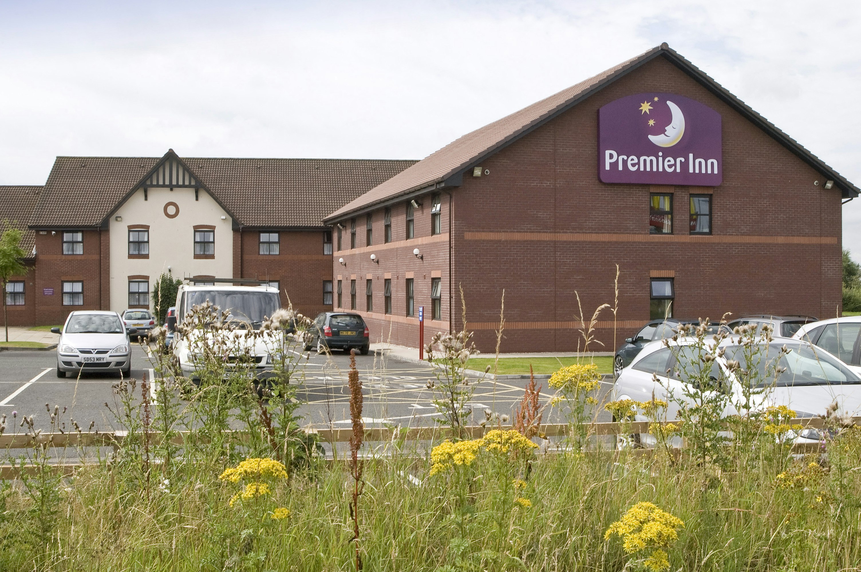 Premier Inn Glasgow (Cambuslang/M74, J2A) 21/25