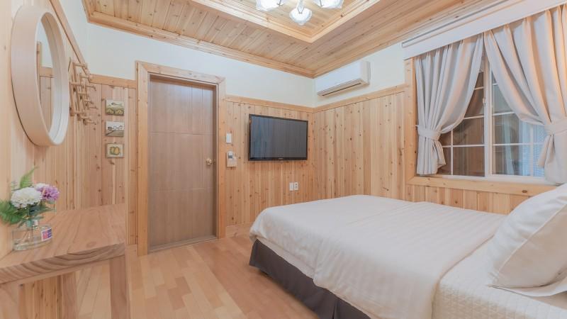 Spa, Small