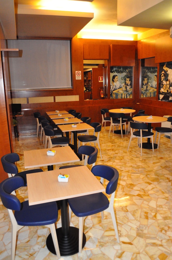 IGEA HOTEL 41/50