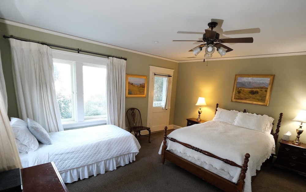 Arroyo Vista Inn 18/72