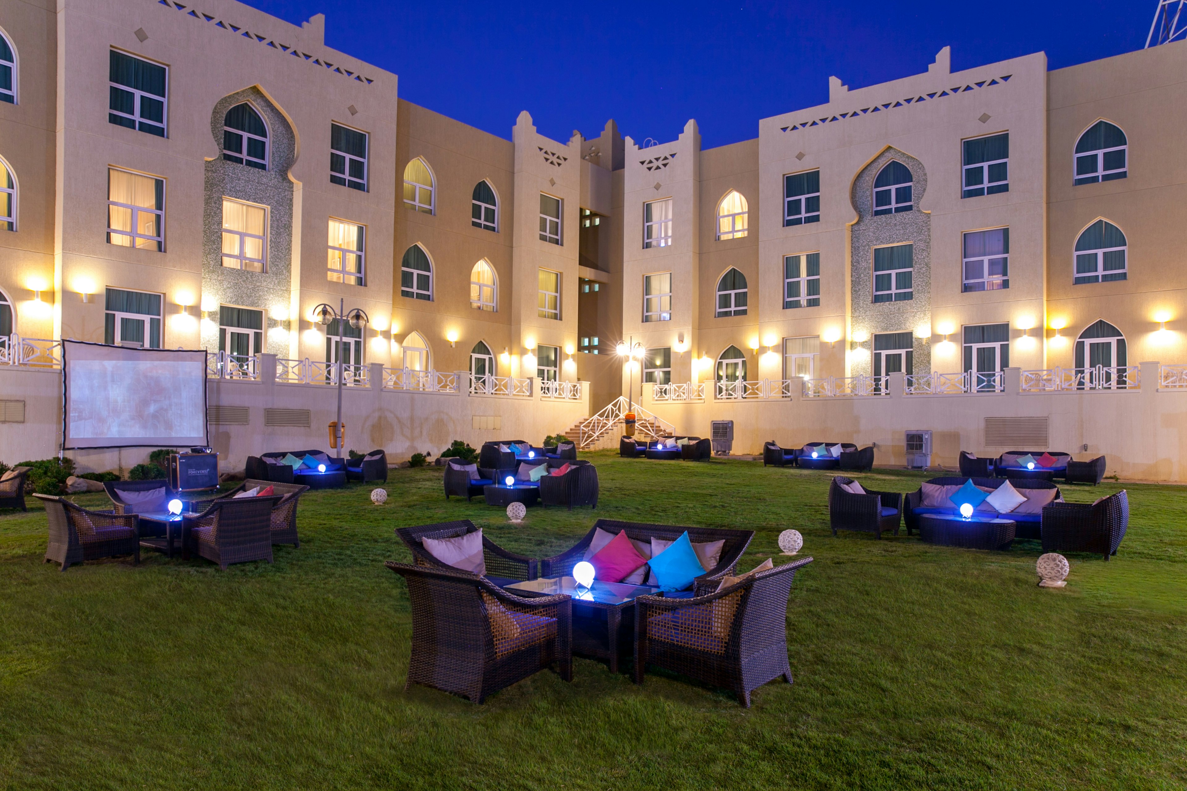 Copthorne Al Jahra Hotel & Resort 73/76