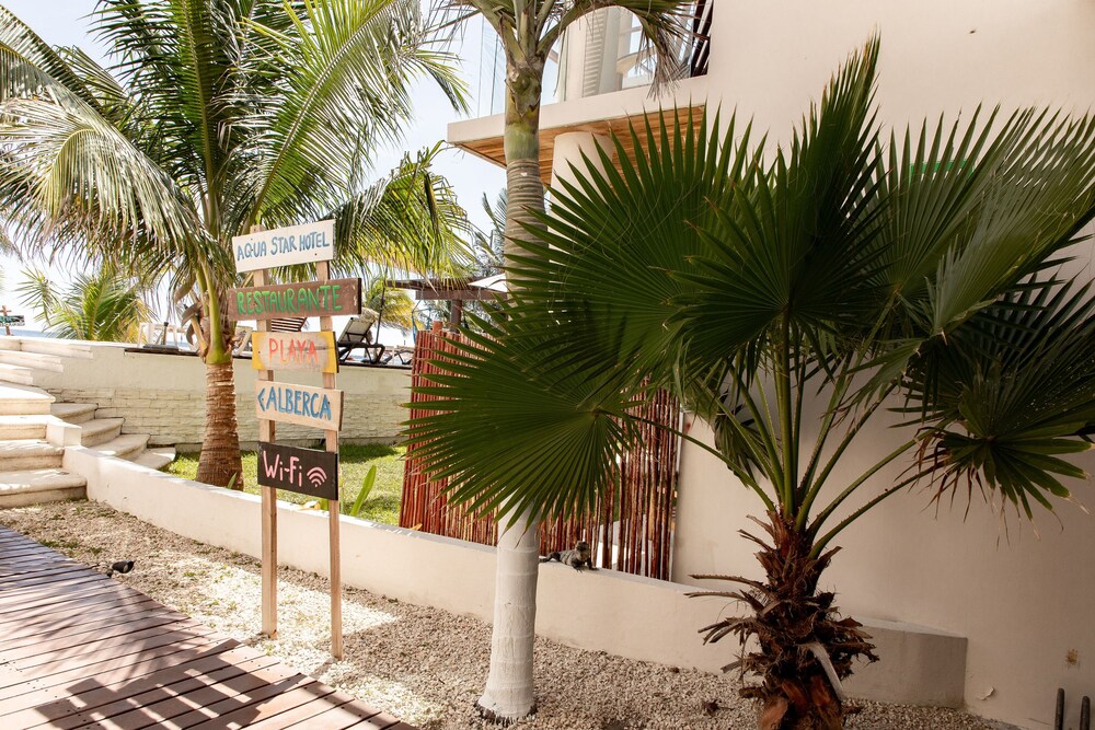 Aqua Star Boutique Hotel and Condos By Koox Luxury Collection 75/80