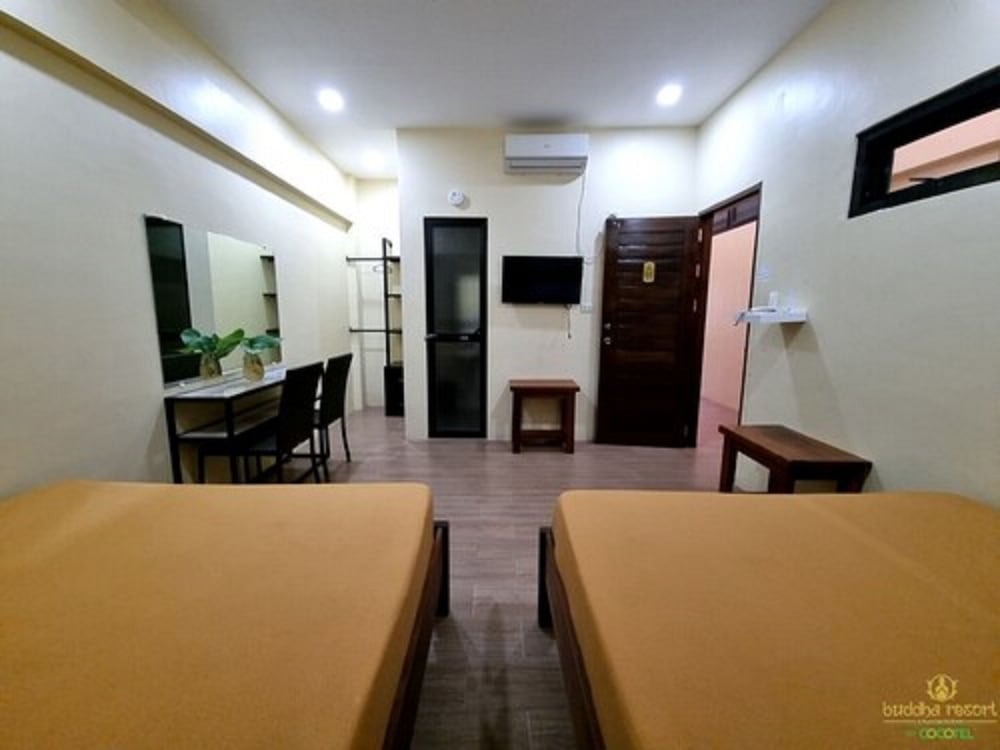 Buddha Resort 9/30
