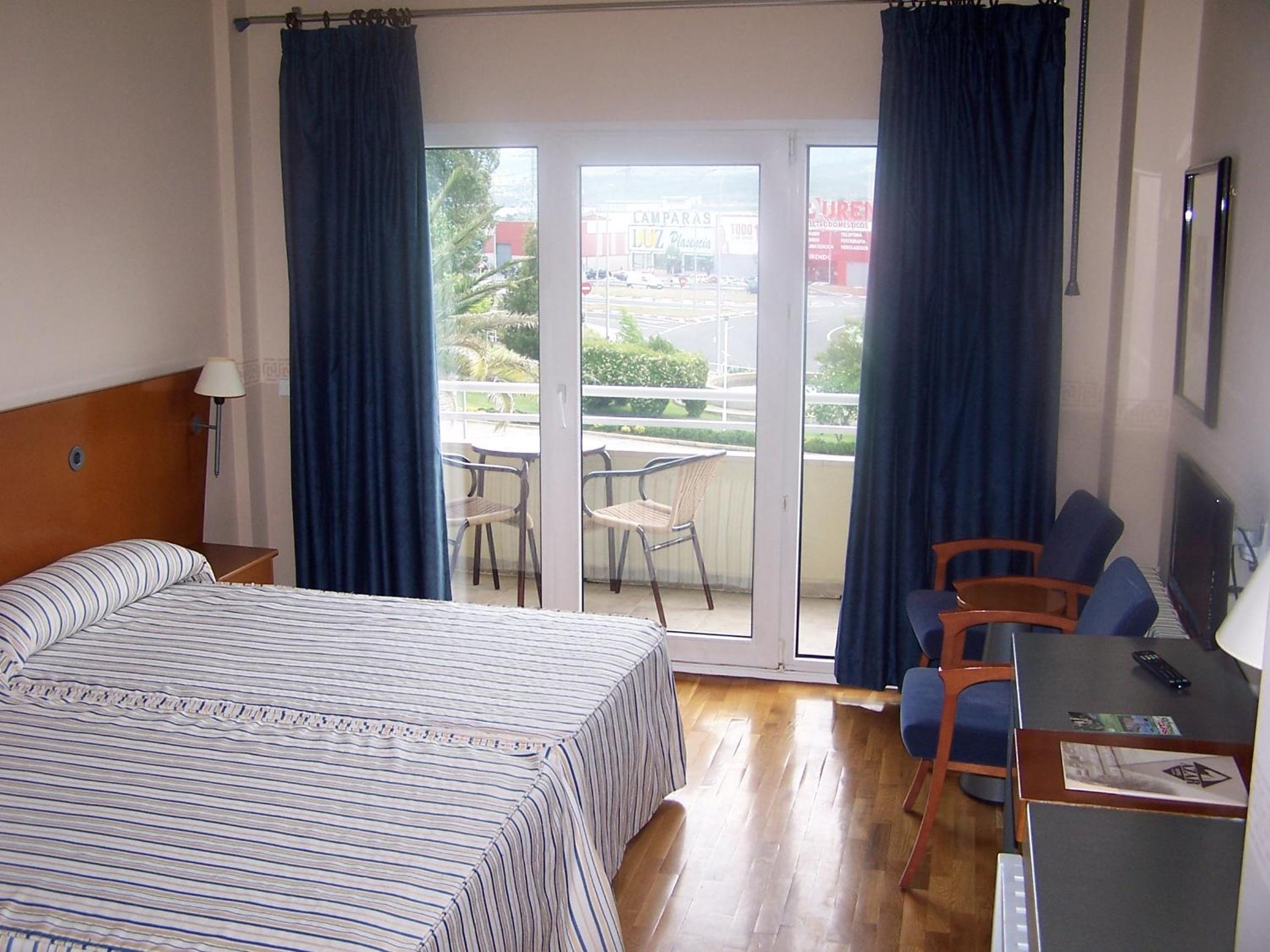 Hotel Azar 25/59
