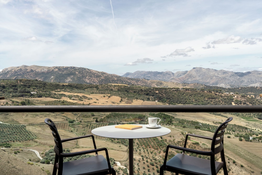 Parador De Ronda 64/71