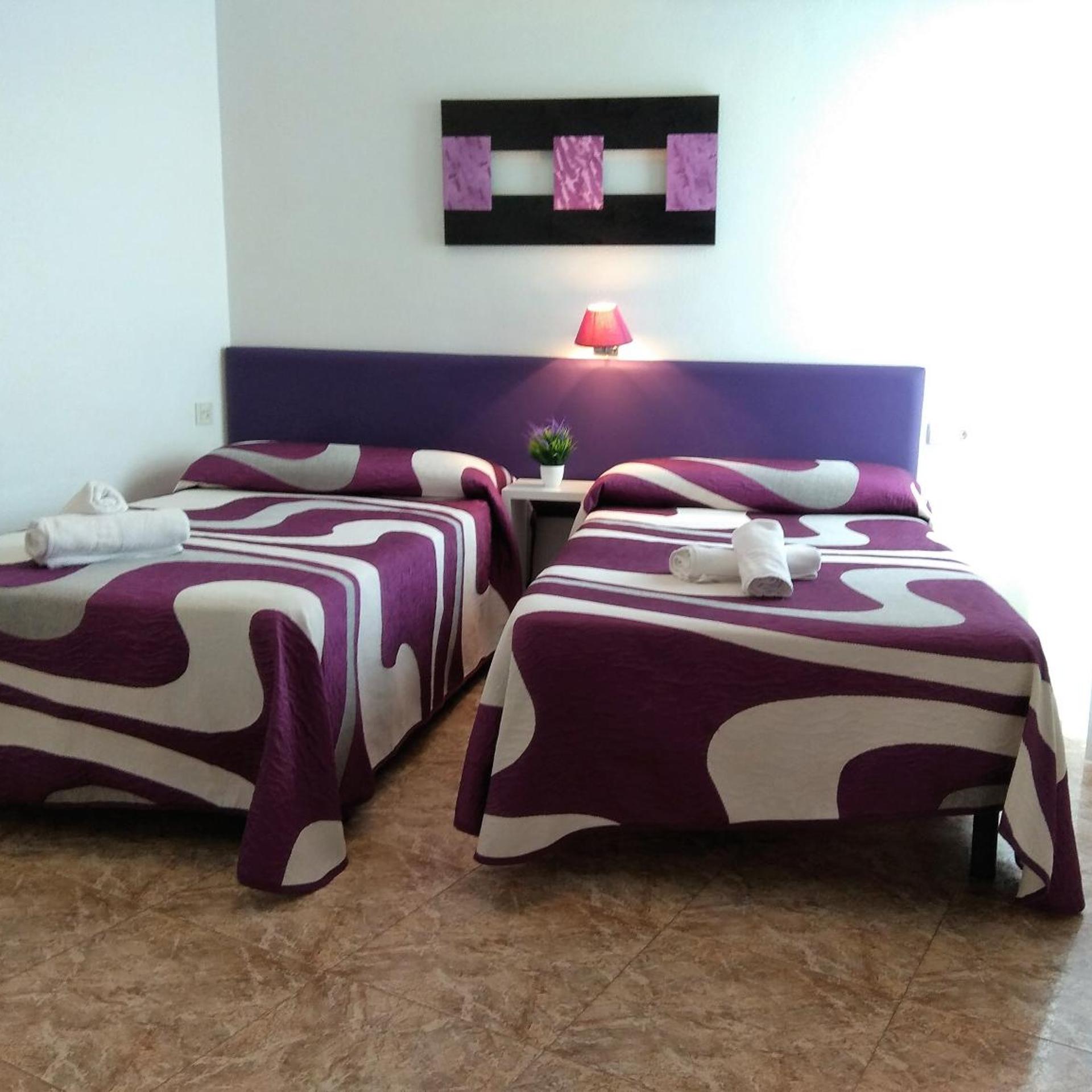 Room, Queen Bed