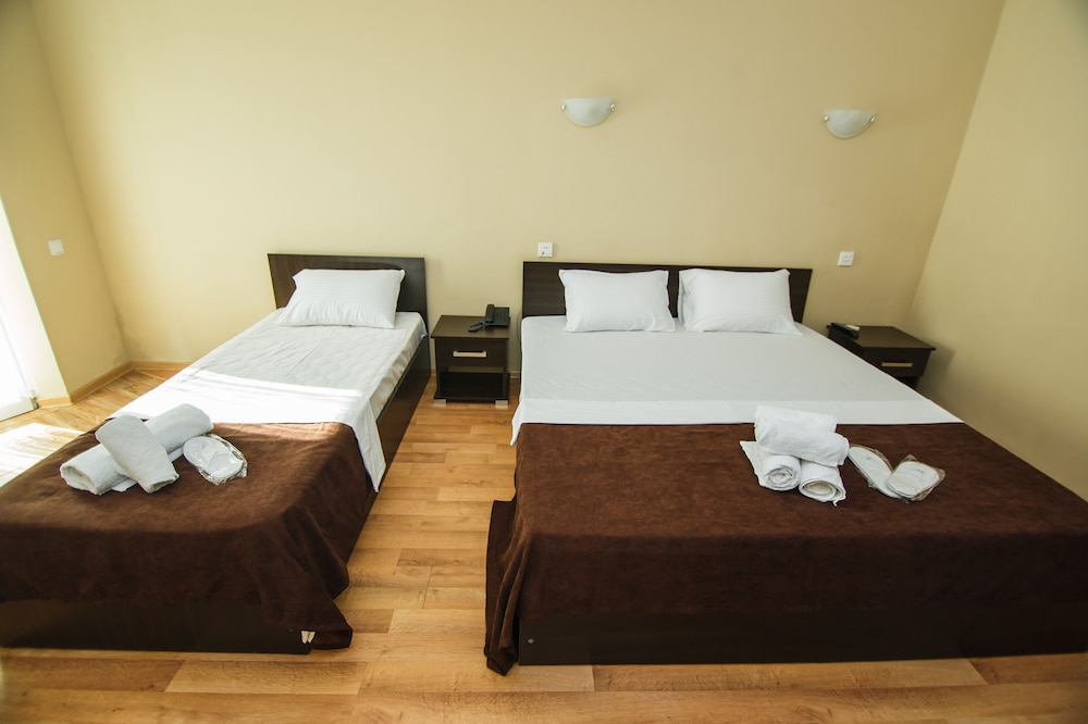 Hotel Egrisi 18/37