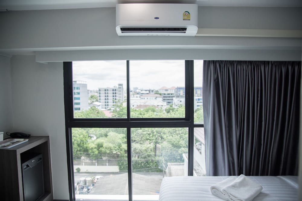 Hallton Hotel Bangkok 7/23