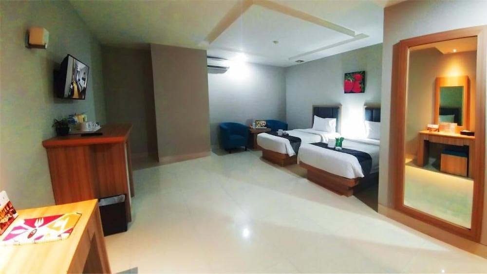 Orchardz Hotel Gajah Mada 9/25