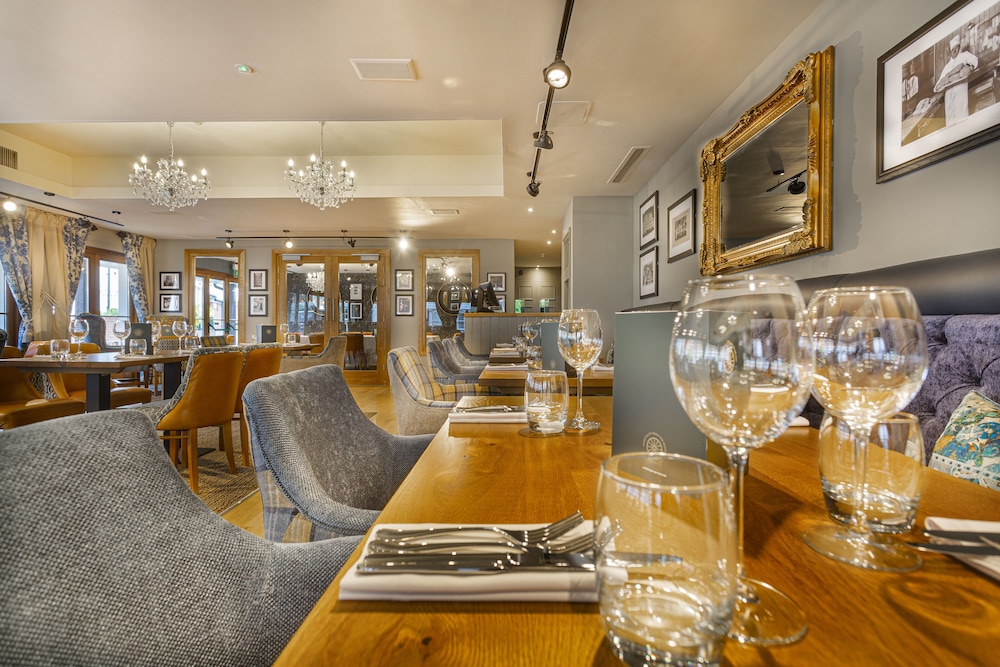 The White Horse Hotel Brasserie 47/59