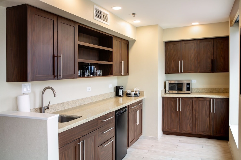 Hyatt Place Edmonton West 44/44