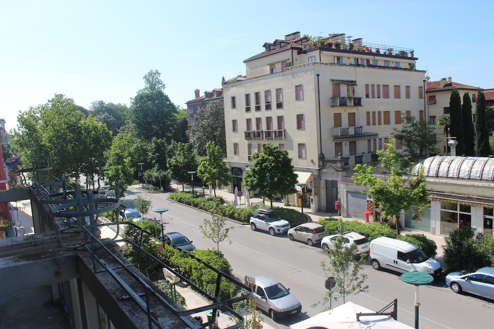 Hotel Cristallo 6/50