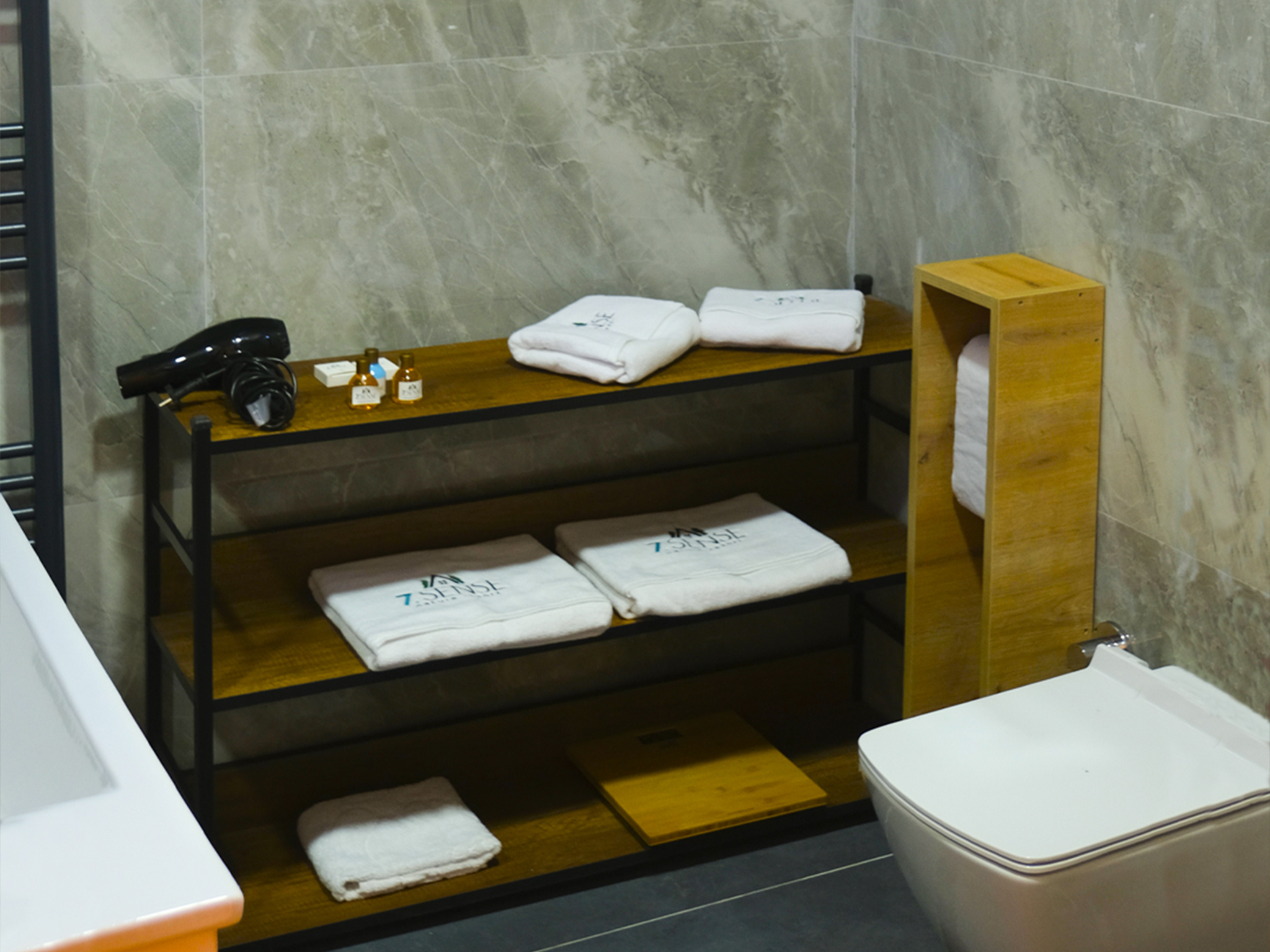 7. Sense Nature Resort 44/45