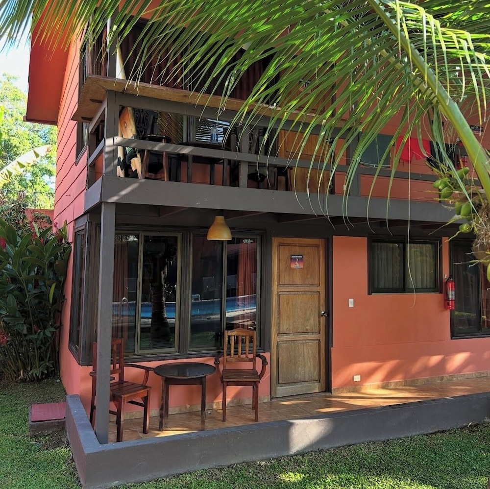 Hotel Los Ranchos 6/50