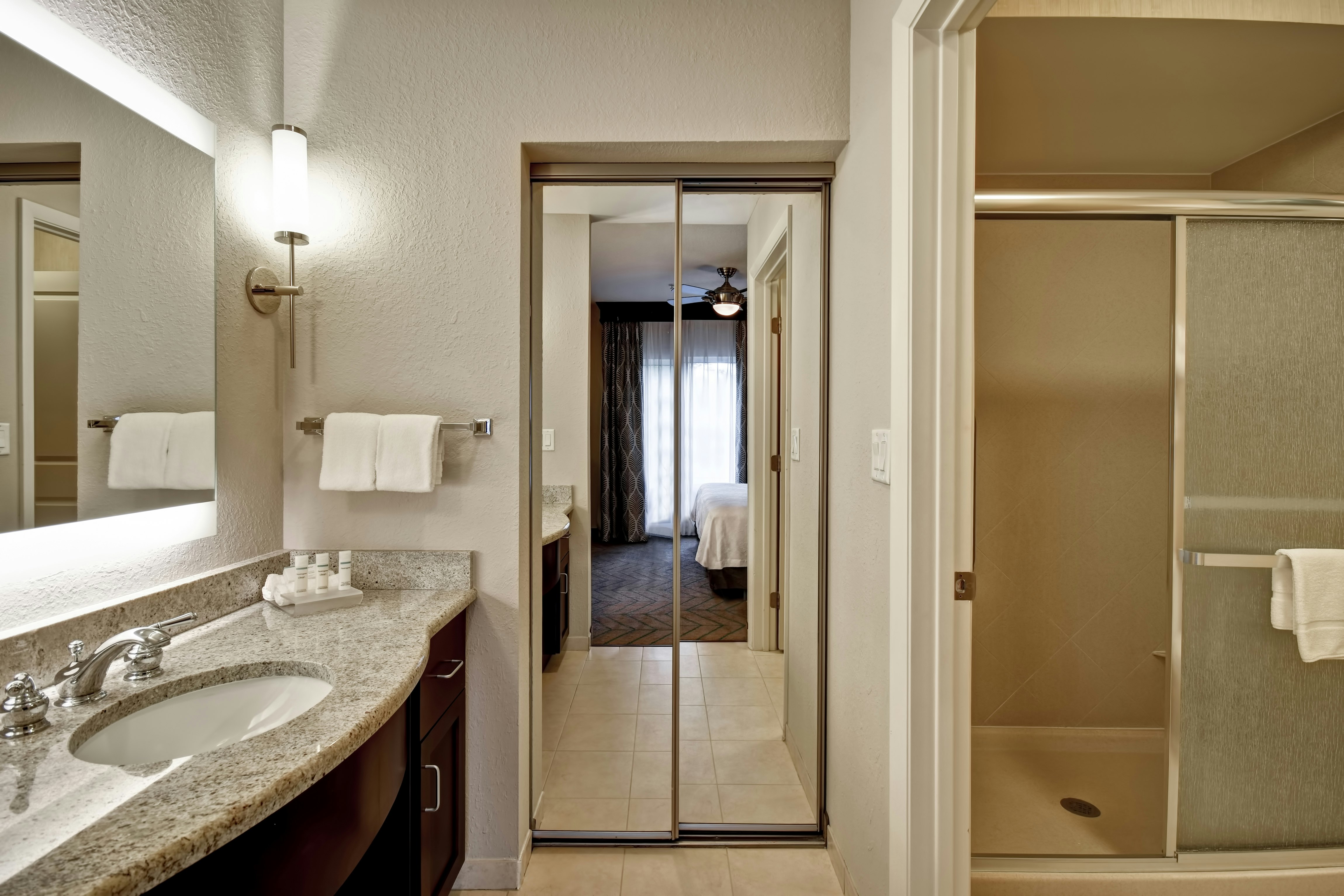 Studio, Suite, King Bed