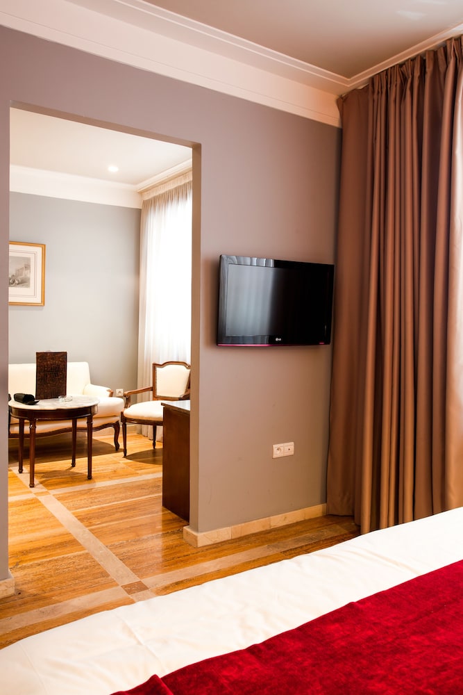 Hotel Les Saisons 23/30